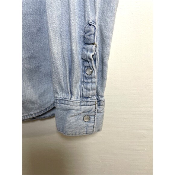 Levis Denim Shirt Womens XS Light Blue Western Pearl Snap Two Pocket Cotton - Picture 7 of 14